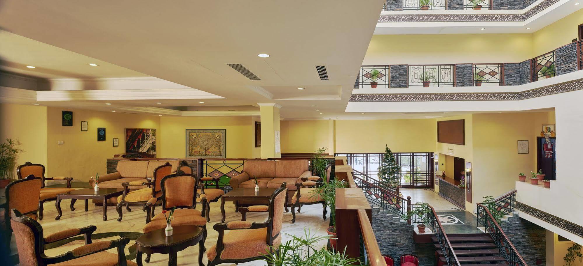 Club Mahindra Snow Peaks Manali Hotel Ngoại thất bức ảnh
